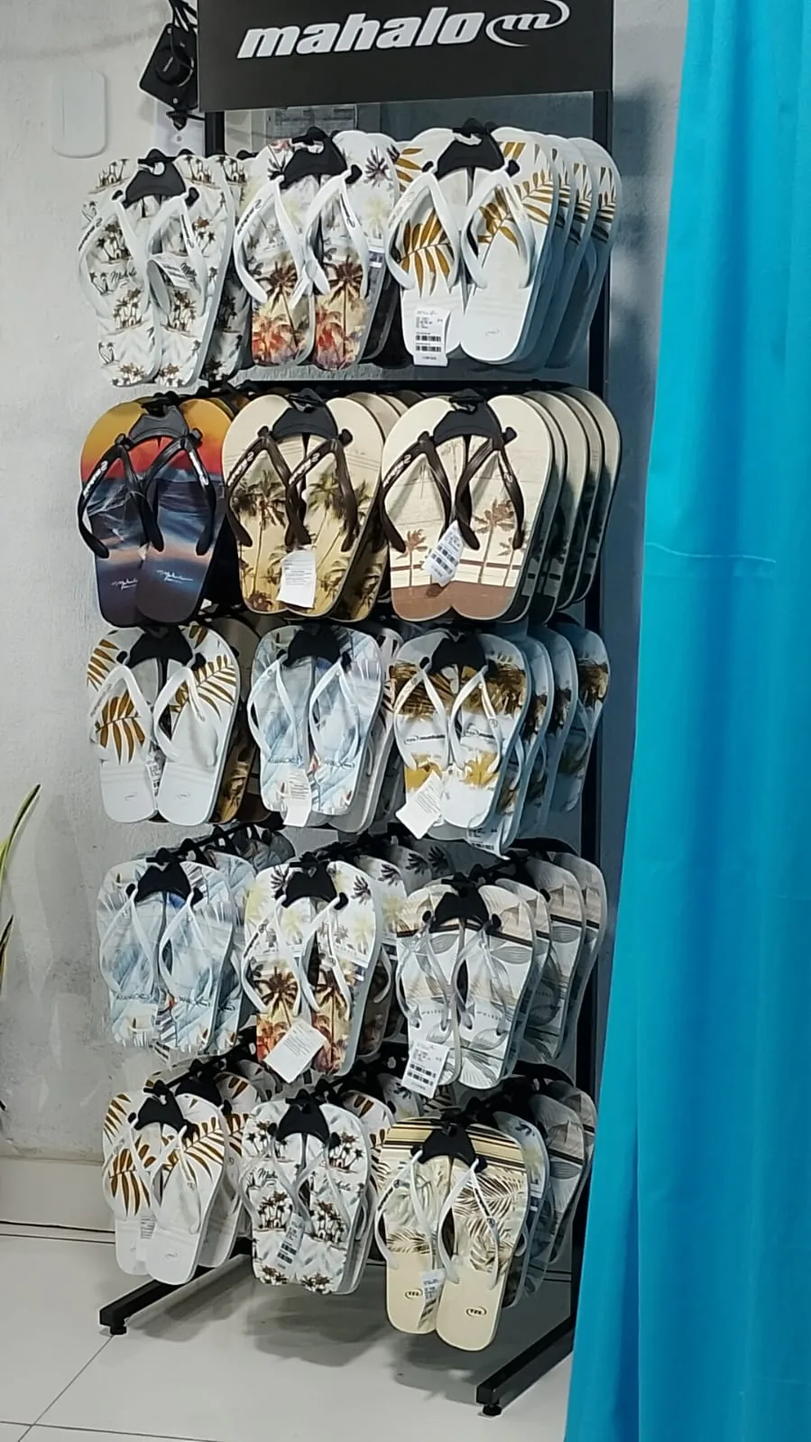 Modelo demonstrativo: Cristal Modas — Loja de Roupas